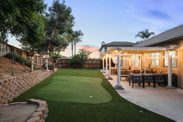 1111 Amelia Place, Escondido CA: https://media.crmls.org/mediaz/4b2ae48f-a784-4b42-8dc6-e20d11220b24.jpg