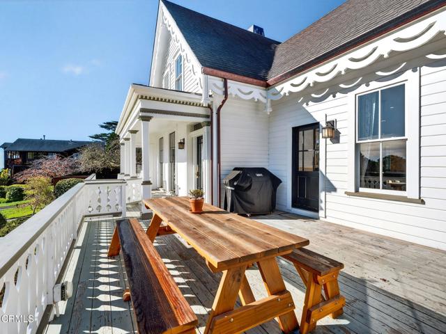 Detail Gallery Image 4 of 56 For 44900 Little Lake Rd, Mendocino,  CA 95460 - 5 Beds | 2/1 Baths