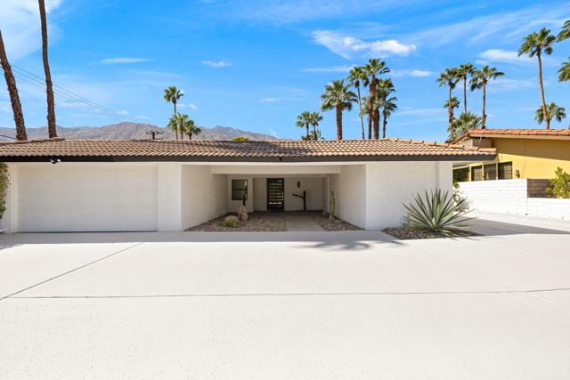 505 N Camino Real, Palm Springs CA: https://media.crmls.org/mediaz/4b2bc003-345f-4284-844d-c728b079820f.jpg
