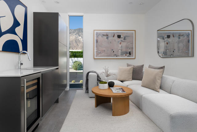3088 Linea Terrace, Palm Springs CA: https://media.crmls.org/mediaz/4b2c3ebf-f1cc-4b0a-86a2-98632bc520c7.jpg