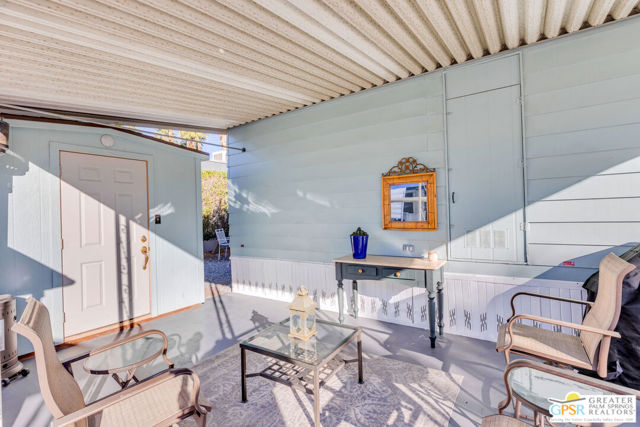 7 Lincoln, Cathedral City CA: https://media.crmls.org/mediaz/4b2c5406-5eb4-4918-b434-b49844a81bb4.jpg