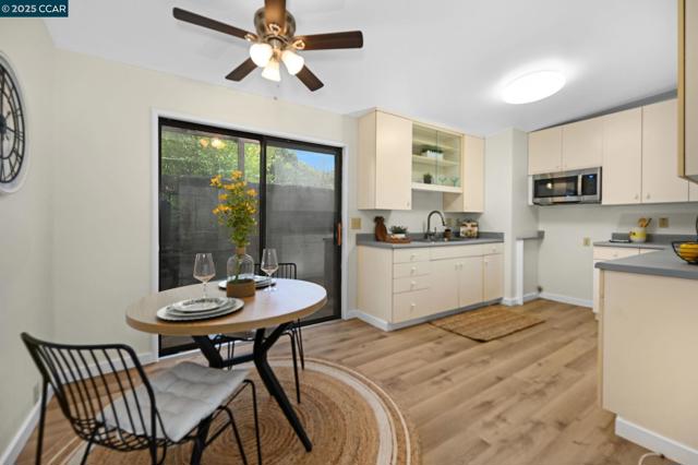 2326 Estrella Ct, Pinole CA: https://media.crmls.org/mediaz/4b2cb7ab-4e9a-4c76-b45f-210038cd6064.jpg