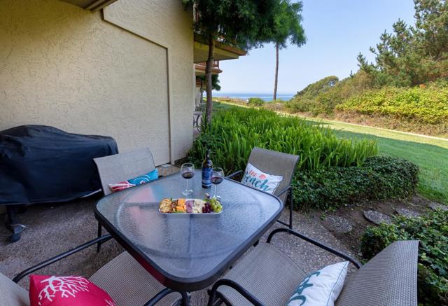 22 Seascape Resort Drive, Aptos CA: https://media.crmls.org/mediaz/4b2e23e9-4677-4331-b65f-468076edd3be.jpg