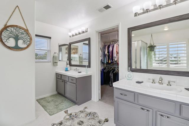 542 Lee Circle, Chula Vista CA: https://media.crmls.org/mediaz/4b2e277e-afac-4032-86ba-e4cd7061e1ec.jpg