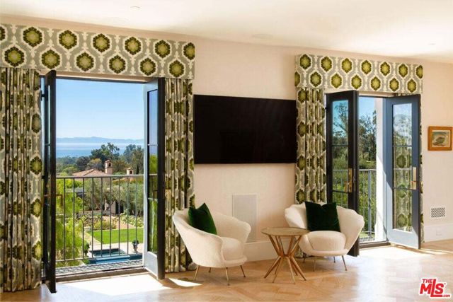 1475 E Mountain Drive, Santa Barbara CA: https://media.crmls.org/mediaz/4b2f6625-f38d-4c2d-8f94-ca82f49116ee.jpg