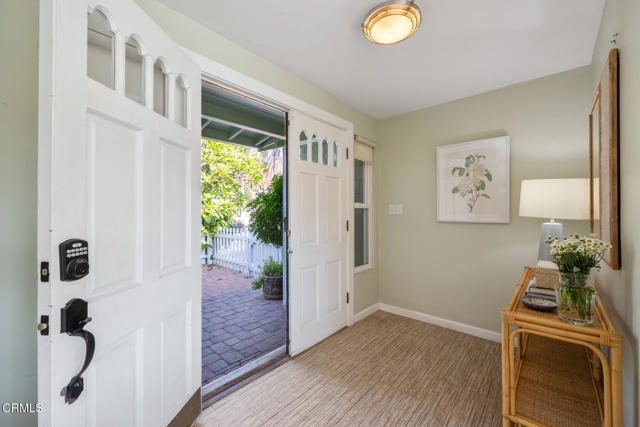 Detail Gallery Image 10 of 70 For 1275 Tropical Ave, Pasadena,  CA 91107 - 3 Beds | 2 Baths