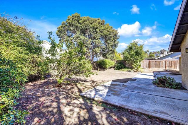 Detail Gallery Image 24 of 24 For 2754 Inverness Dr, Carlsbad,  CA 92010 - 3 Beds | 2 Baths