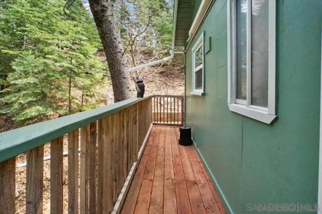 22230 Crestline Rd, Palomar Mountain CA: https://media.crmls.org/mediaz/4b31a339-0f61-435b-899b-335d8c654770.jpg