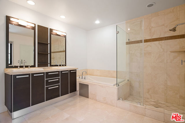 8788 Shoreham Drive, West Hollywood CA: https://media.crmls.org/mediaz/4b335bf5-ca65-4e79-a60f-ded001dc5fdd.jpg