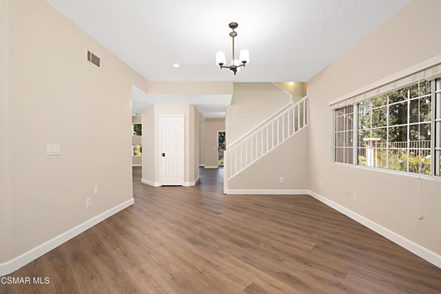 1012 Pan Court, Newbury Park CA: https://media.crmls.org/mediaz/4b337c93-063d-4022-9e8a-ea750e0e6534.jpg