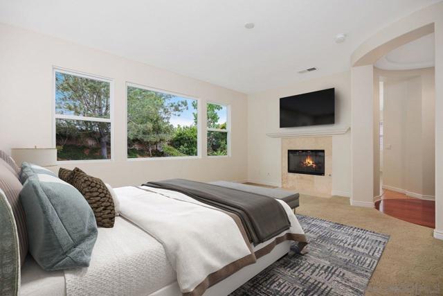 4772 Sunset Heights Ct, San Diego CA: https://media.crmls.org/mediaz/4b341779-a8f9-405d-a412-2ec8dc804dc4.jpg