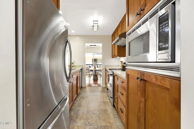 1127 E Del Mar Boulevard, Pasadena CA: https://media.crmls.org/mediaz/4b35b8a5-f3c4-4056-97f8-921230a8a5e5.jpg