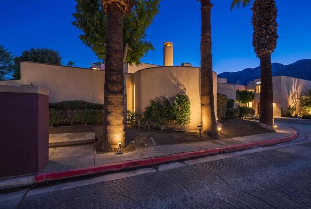 464 Village Square E, Palm Springs, CA 92262