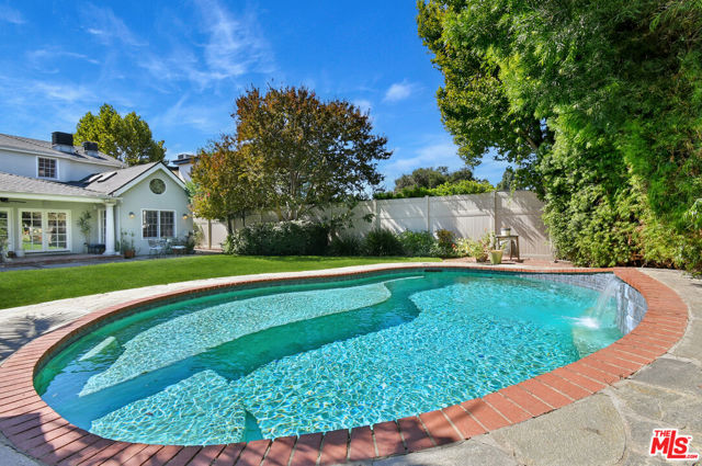 12359 Califa Street photo 73
