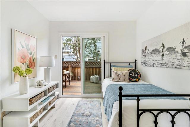 208 Brook Avenue, Santa Cruz CA: https://media.crmls.org/mediaz/4b368946-6663-4cfd-ae0e-17f6a1e1aa6a.jpg