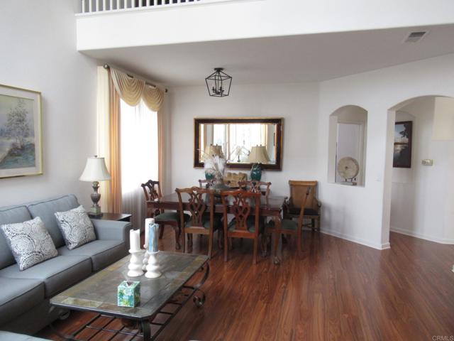 Detail Gallery Image 8 of 39 For 6033 Patmos Way, Oceanside,  CA 92056 - 2 Beds | 2/1 Baths