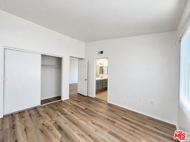 6545 Fulton Avenue, 205 photo 10
