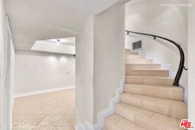 10517 Blythe Avenue, Los Angeles CA: https://media.crmls.org/mediaz/4b38b3b3-496c-4cfd-a917-0405f9378e76.jpg
