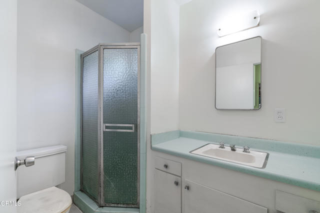 Detail Gallery Image 15 of 57 For 817 E Mountain St, Glendale,  CA 91207 - 5 Beds | 4/1 Baths