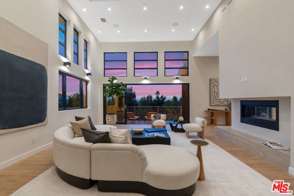 3768 Berry DriveStudio City img 15