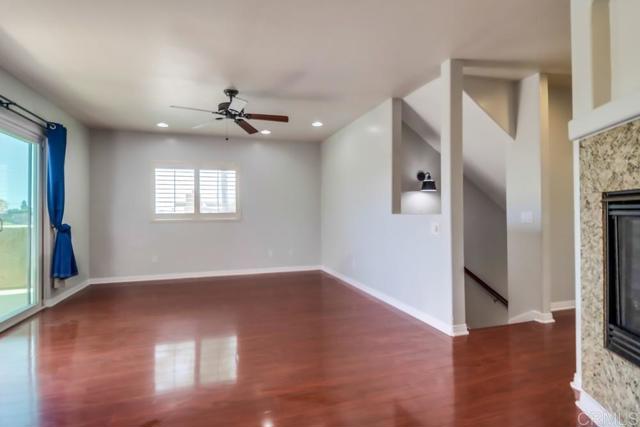 2167 Grand Avenue, San Diego CA: https://media.crmls.org/mediaz/4b390ee1-70cc-4f9a-abf8-191bc3a4ae69.jpg