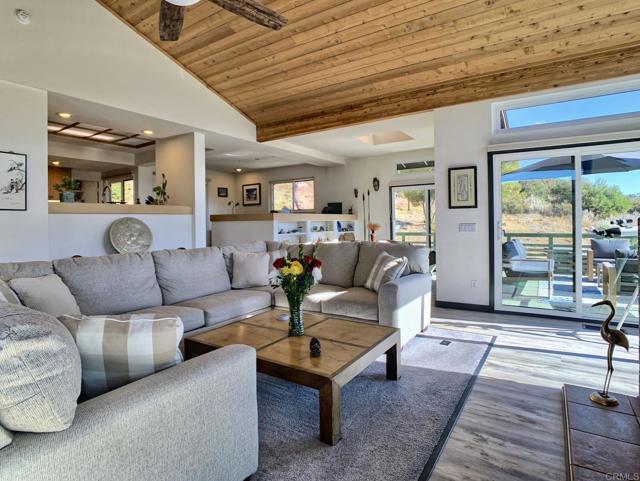 Detail Gallery Image 4 of 46 For 28743 Lebanon Rd, Pine Valley,  CA 91962 - 3 Beds | 2/1 Baths