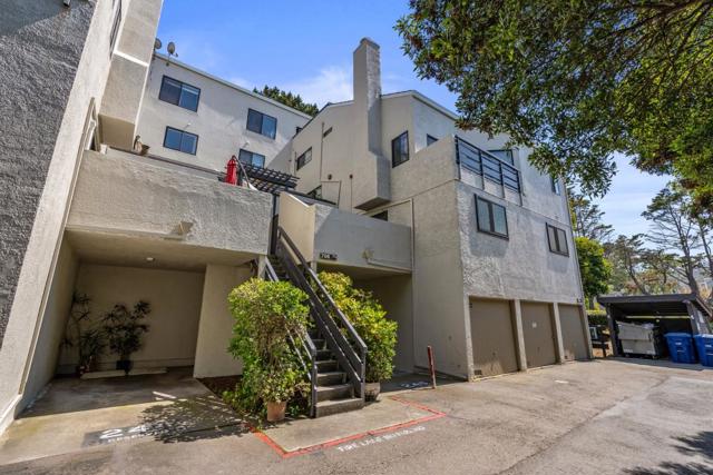 1 Appian Way, South San Francisco CA: https://media.crmls.org/mediaz/4b397a03-524f-4b49-8e34-6eef51afb31c.jpg