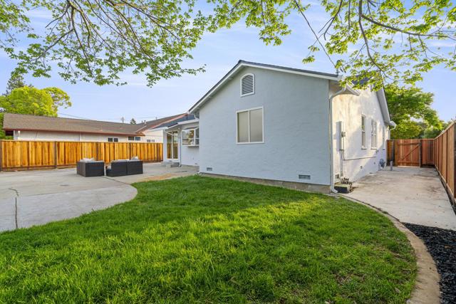 14596 Jacksol Drive, San Jose CA: https://media.crmls.org/mediaz/4b3aae45-2f15-4fb6-b09f-fb6ae895dd32.jpg