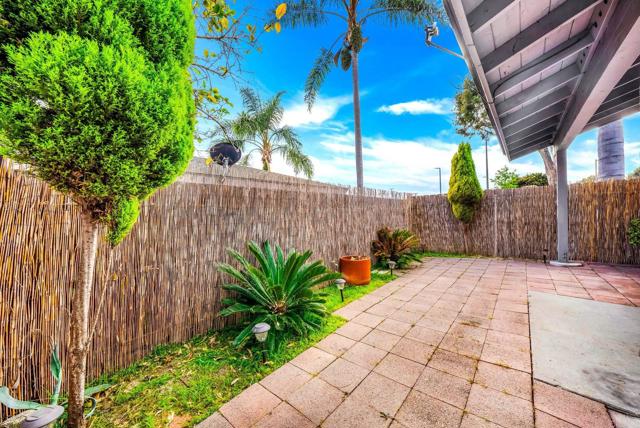 3442 Thunder Drive, Oceanside CA: https://media.crmls.org/mediaz/4b3ac2c3-4042-4c56-a319-975a0f2f4934.jpg