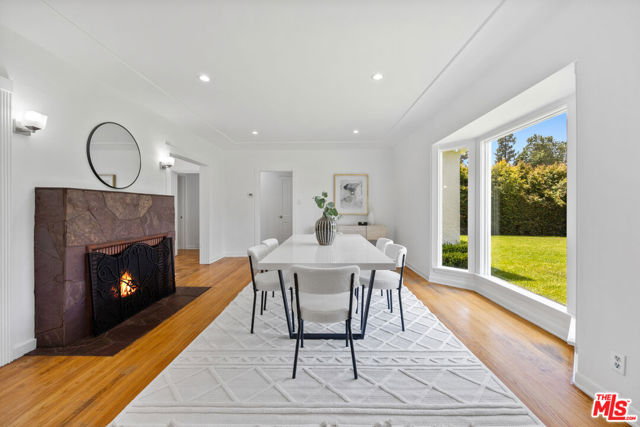5432 Fulton Avenue, Sherman Oaks CA: https://media.crmls.org/mediaz/4b3c66a7-4a11-4b1c-8a93-14ed03ce4214.jpg