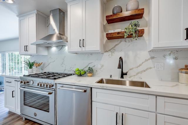 40803 Blacow Rd, Fremont CA: https://media.crmls.org/mediaz/4b3c9dfb-a2b4-4217-86e3-fe099becf8dc.jpg
