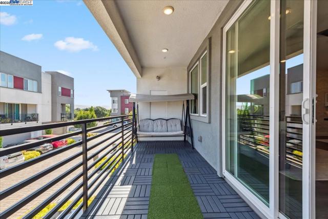 3933 Eminence St, Dublin CA: https://media.crmls.org/mediaz/4b3d2e27-8bbb-4887-aba3-269ff83d52f1.jpg