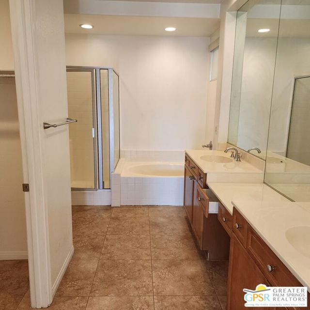 31090 Calle Agate, Cathedral City CA: https://media.crmls.org/mediaz/4b3d7e3c-dce4-4906-bd98-f653b1e87c48.jpg