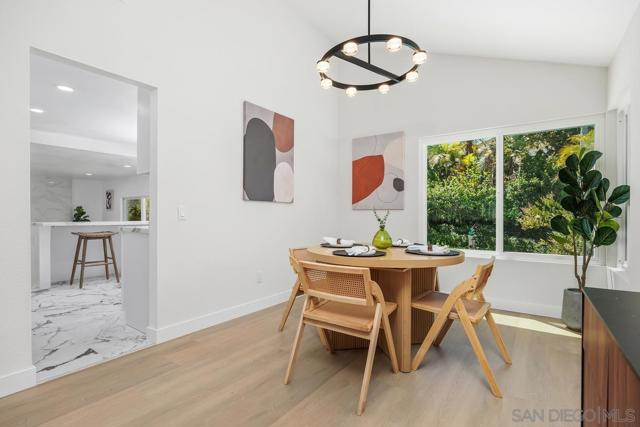 9511 Via Pereza, San Diego CA: https://media.crmls.org/mediaz/4b3dfd1c-fa16-435e-8975-69ad82115049.jpg