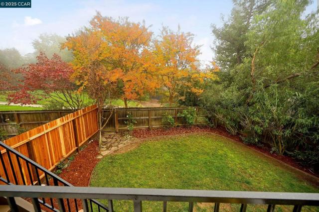 316 Mercury Way, Pleasant Hill CA: https://media.crmls.org/mediaz/4b3e3acc-2b86-4569-9cc9-8f26ec80872c.jpg