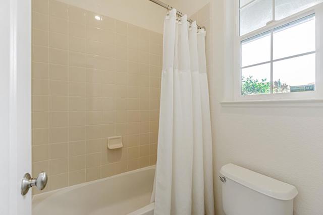 2852 Spanish Bay Drive, Brentwood CA: https://media.crmls.org/mediaz/4b3e3e95-721f-4f01-8b2a-c07def4d4ab8.jpg