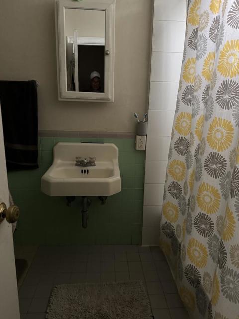 33 Lewis Avenue, South San Francisco CA: https://media.crmls.org/mediaz/4b3f3e42-055e-4187-8d94-53f6c19090bc.jpg