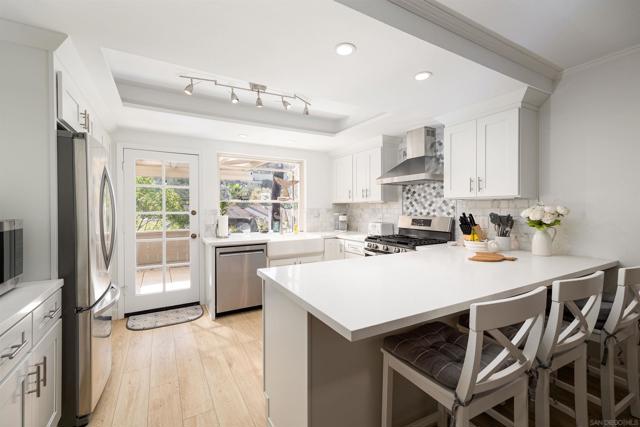 5611 Adobe Falls Rd, San Diego CA: https://media.crmls.org/mediaz/4b3fac7c-2477-477f-9395-9e7f5c0bc6f7.jpg