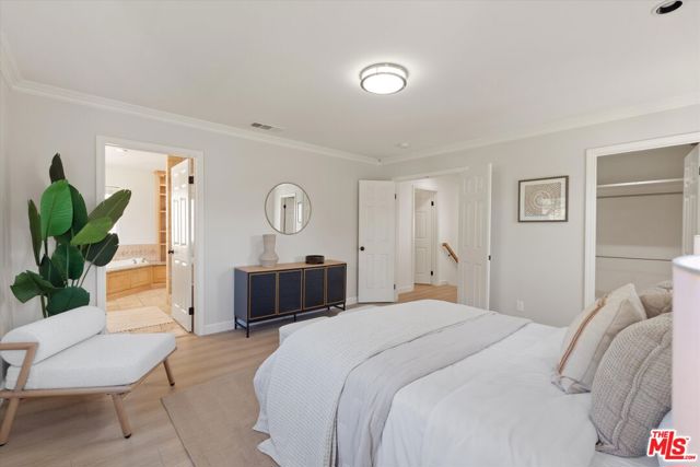 2409 Olive Avenue, La Crescenta CA: https://media.crmls.org/mediaz/4b3fbfb5-c4da-45c3-94dd-88c01fb81ed7.jpg