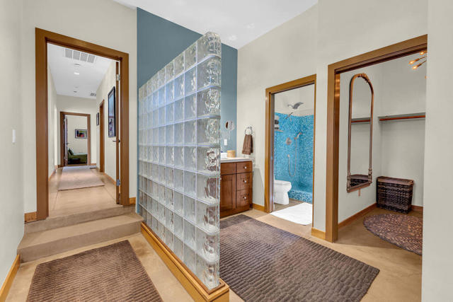 53945 Eisenhower Drive, La Quinta CA: https://media.crmls.org/mediaz/4b4099a2-894a-4a7d-a508-01620a57ba1b.jpg