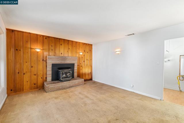 1935 Chestnut Ave, Antioch CA: https://media.crmls.org/mediaz/4b40e028-45d7-4395-a8c8-c62d6ed9113e.jpg