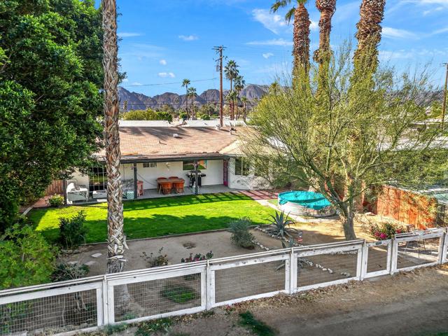 77590 California Drive, Palm Desert CA: https://media.crmls.org/mediaz/4b417bb5-59e6-45bc-b419-997b240baf5f.jpg