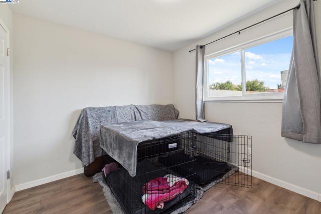 5112 Tyson Ave, Modesto CA: https://media.crmls.org/mediaz/4b41b4eb-e7a9-4682-bedc-ff5e83a72c9b.jpg