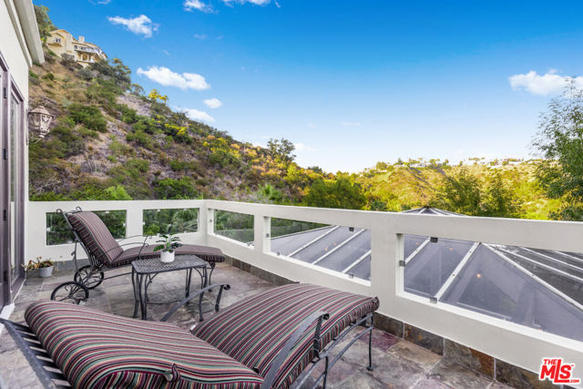 Drew Fenton | 11037 Anzio Road Los Angeles CA | MLS: 7530145