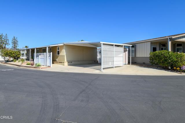 19 Faulkner Court, Ventura CA: https://media.crmls.org/mediaz/4b4274f8-0fcd-4a23-8bd8-23d9f101d9fd.jpg