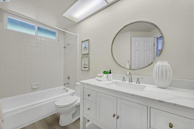 8043 Crossridge Rd, Dublin CA: https://media.crmls.org/mediaz/4b42ad28-aea4-42d0-b849-989b543afb0e.jpg