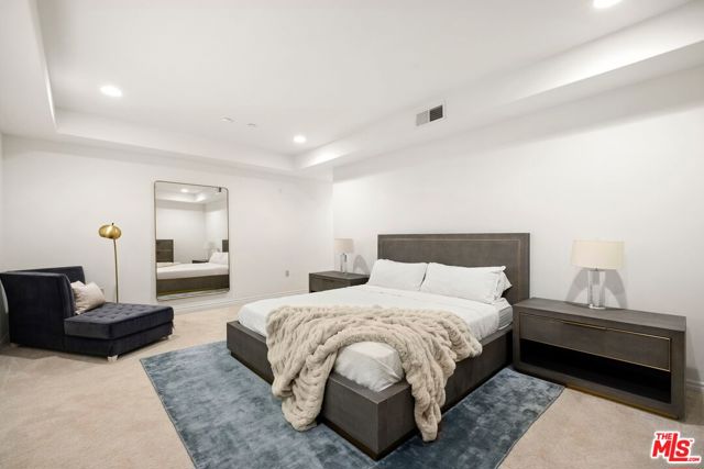 11633 Chenault Street, Los Angeles CA: https://media.crmls.org/mediaz/4b4337f6-e03f-4ee7-951e-1b41831cea45.jpg