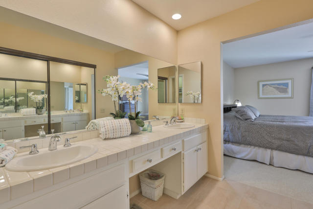 76948 Scimitar Way, Palm Desert CA: https://media.crmls.org/mediaz/4b445fa1-7856-4774-8105-98fa039f930b.jpg