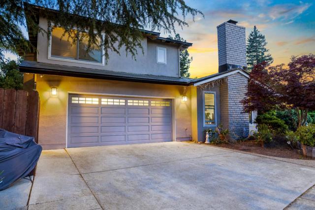 8120 Catalina Court, Gilroy CA: https://media.crmls.org/mediaz/4b4531dd-0d91-47bb-8c2d-8bbdd6b0f5e5.jpg