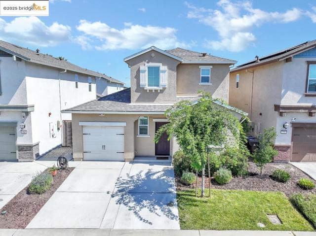 745 Bluestone Dr, Stockton CA: https://media.crmls.org/mediaz/4b456554-cd48-4a9b-949a-2d720947639e.jpg
